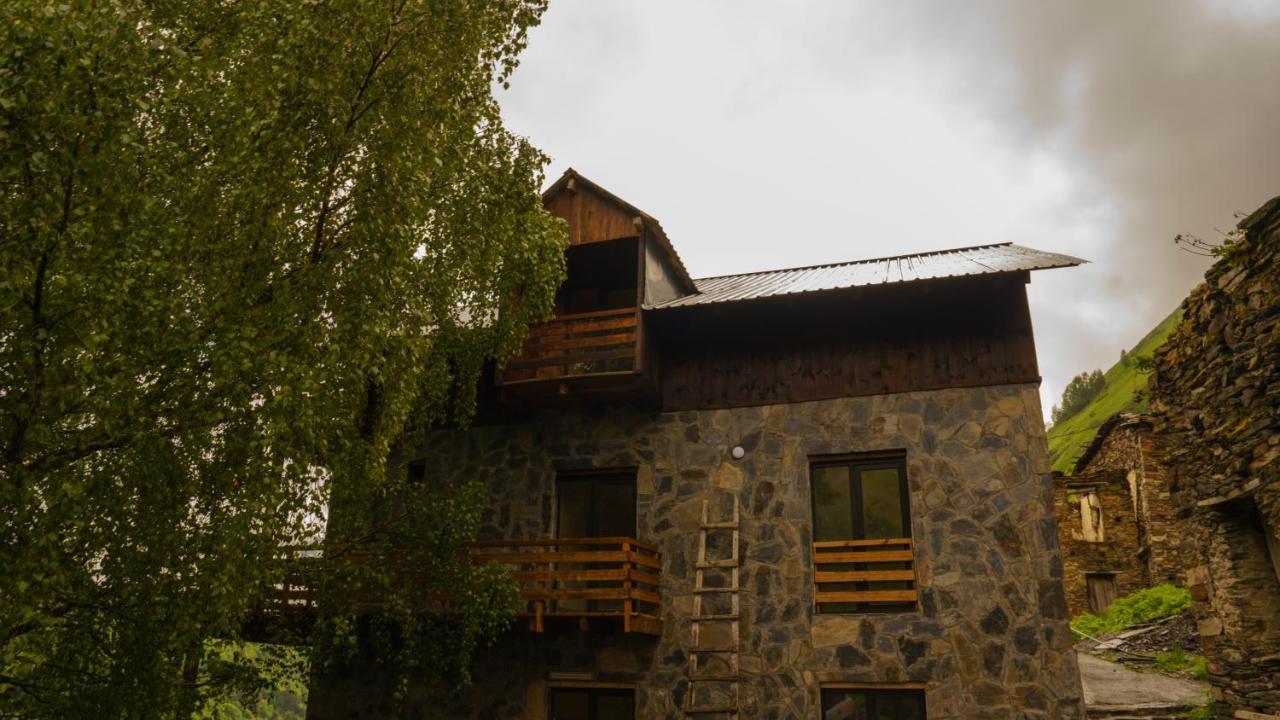 Gaul Gavkhe Hotel Uschguli Exterior foto