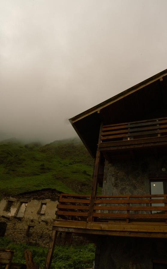 Gaul Gavkhe Hotel Uschguli Exterior foto