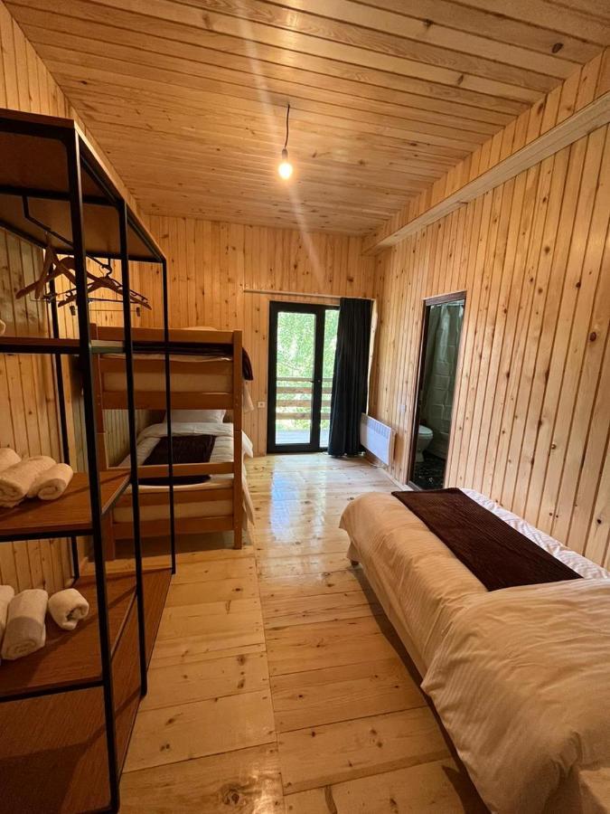 Gaul Gavkhe Hotel Uschguli Zimmer foto