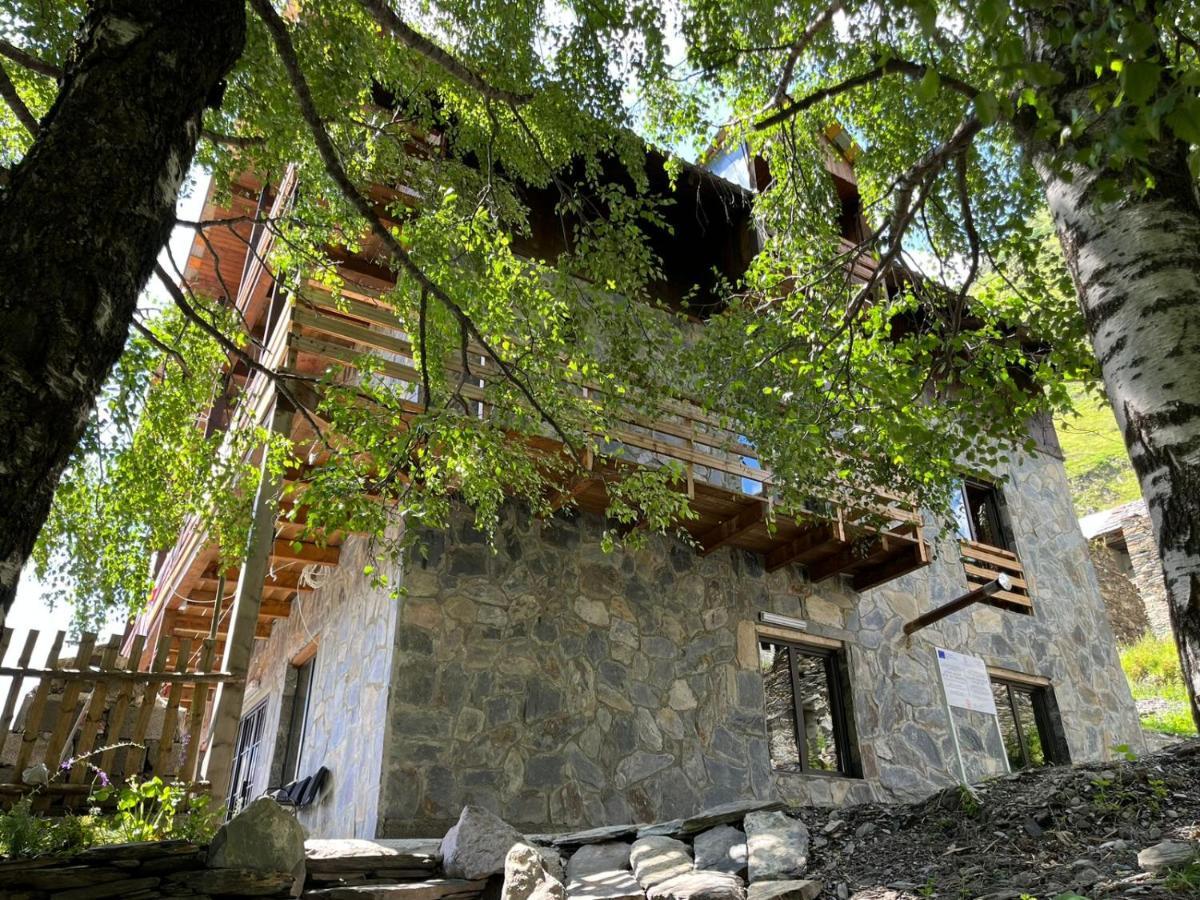 Gaul Gavkhe Hotel Uschguli Exterior foto
